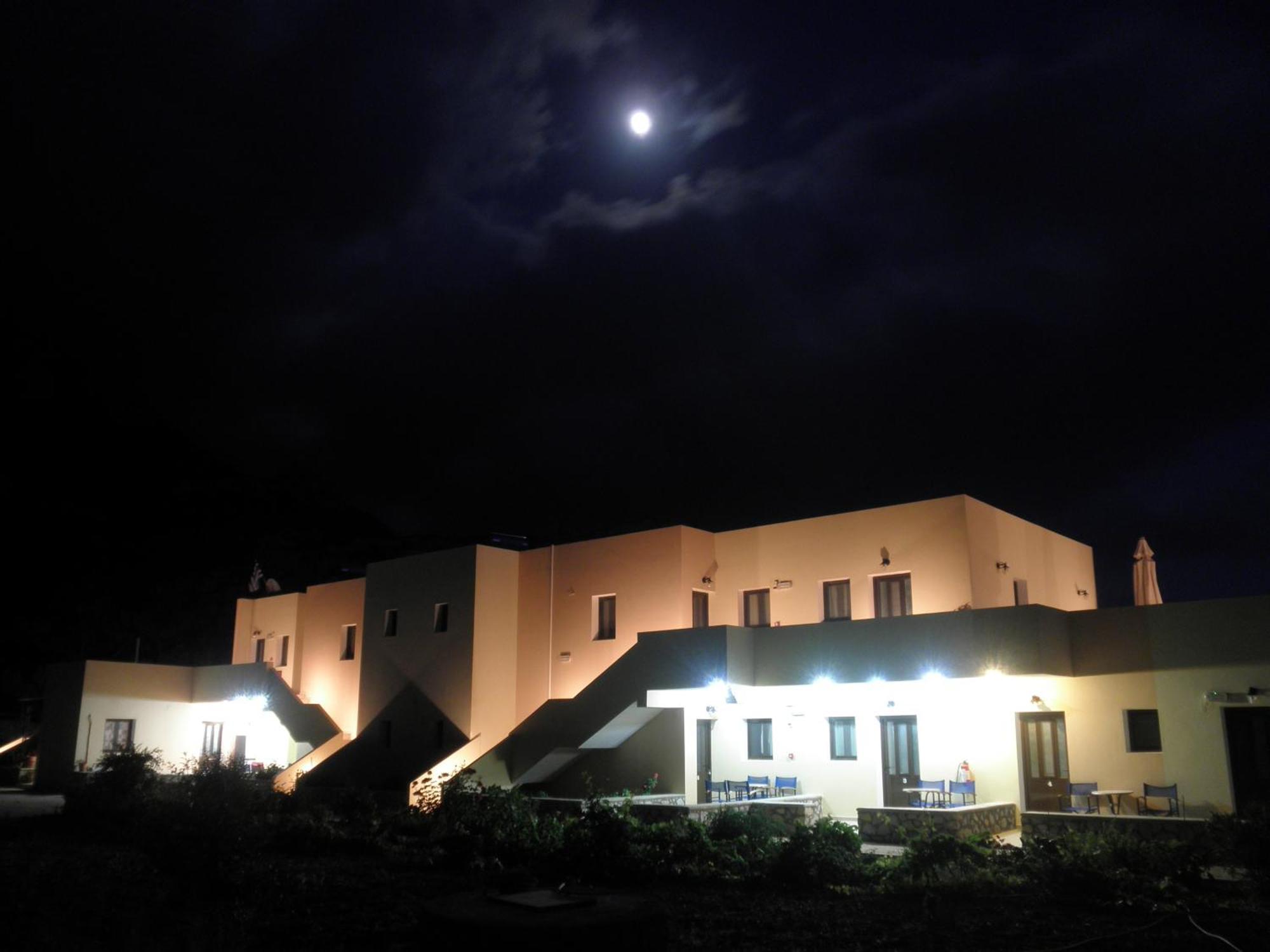 Miraluna Aparthotel Lefkos  Luaran gambar